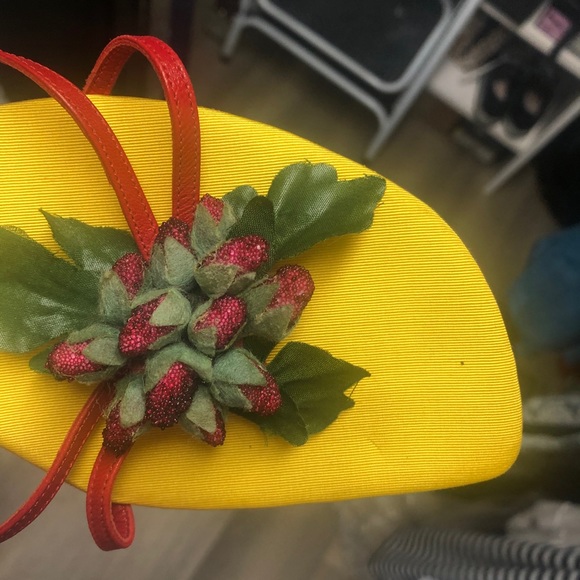 Andrea Pfeister couture ornate sandals - Picture 5 of 6